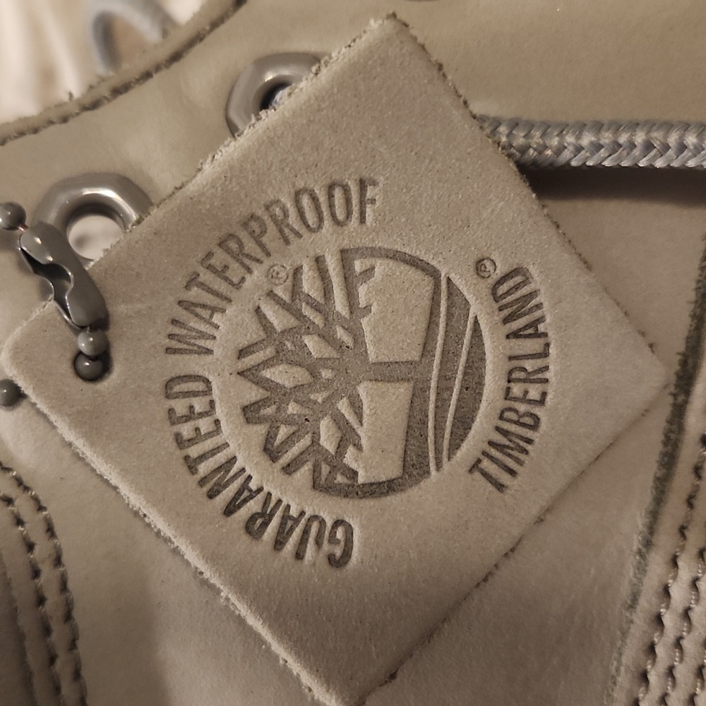 Timberland 6" Boots Womens (8) - Picture 9 of 14